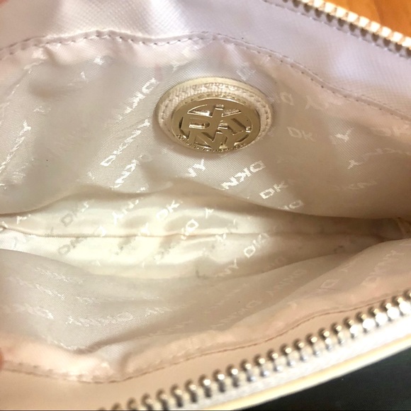 DKNY cream and gold leather pouch - Picture 6 of 6